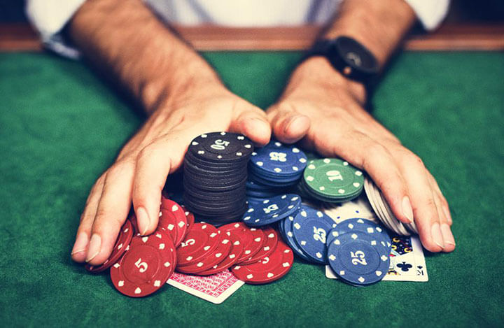 Poker là gì? Làm thế nào để chơi poker để trở thành cao thủ?