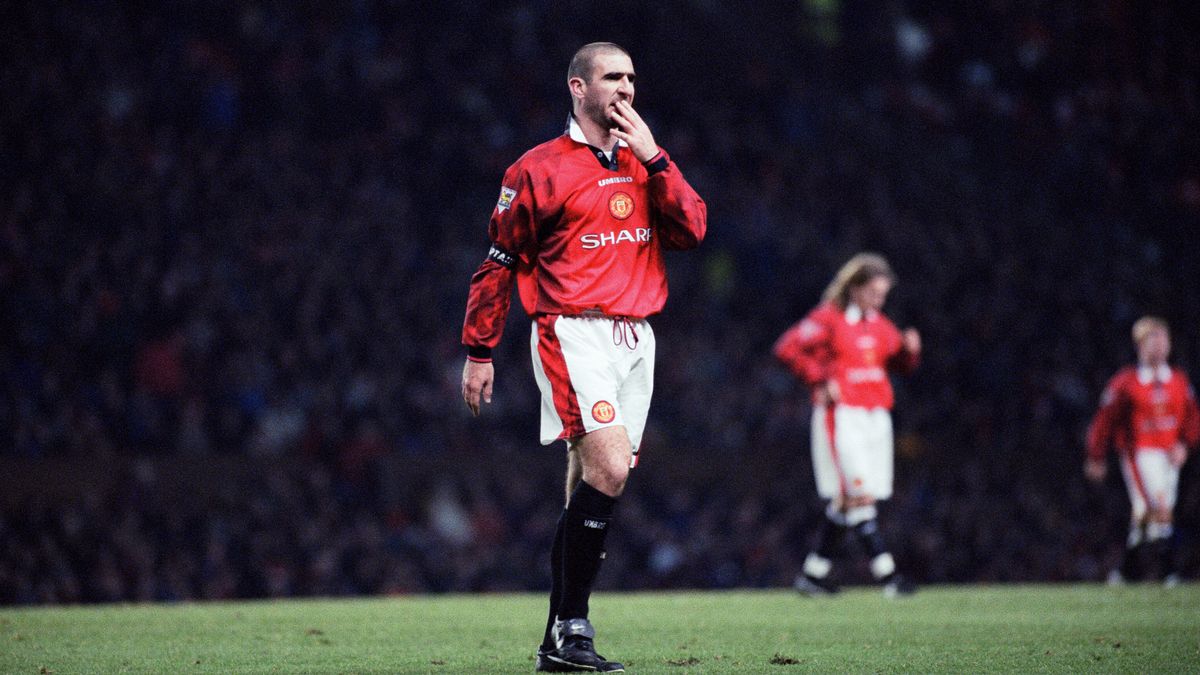 'Eric Cantona gia nhập đội bóng Man United mọi thời đại của tôi' - các đồng đội thảo luận về sự khác thường của người Pháp sau 20 năm giải nghệ - Mirror Online